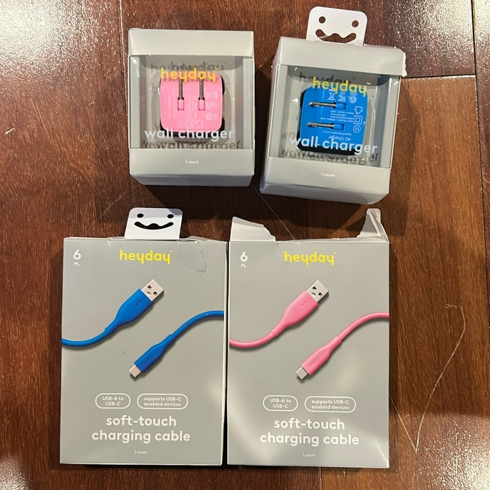 Heyday bundle of 2 USB Charging Cables and two wall chargers